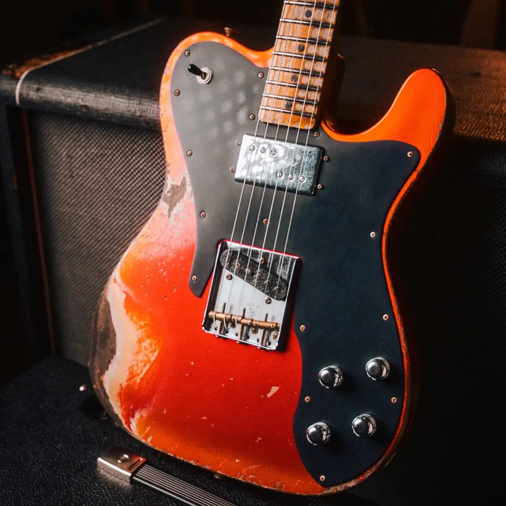 Fender Custom Shop Limited Edition Telecaster Custom Super Heavy Relic - Aged Candy Apple Red With Aged Candy Tangerine Burst 1