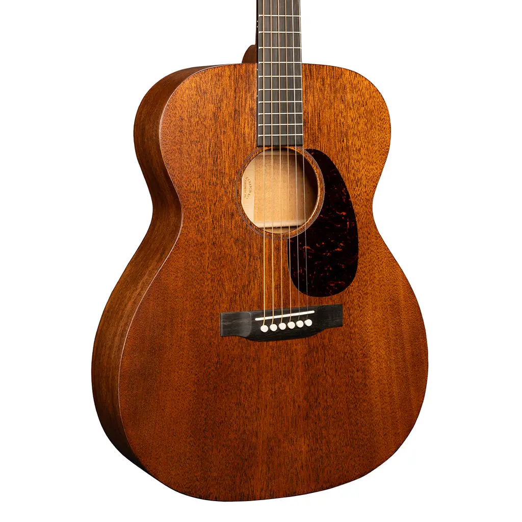 Martin 000-17 Standard Series Auditorium - Mahogany 1