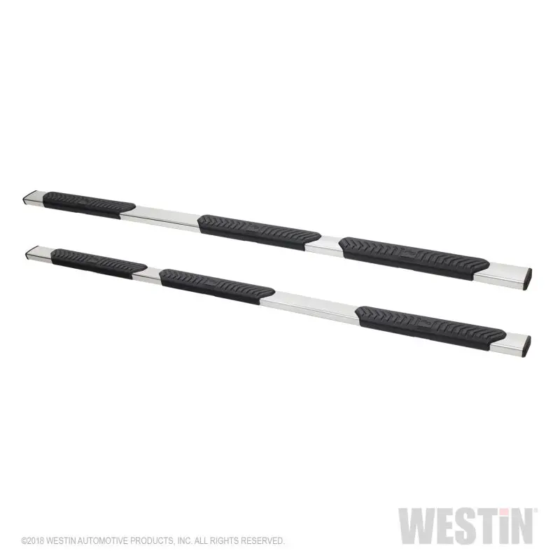 Westin R5 M-Series Polished Stainless Steel Nerf Step Bars For 2010–2018 Ram 2500/3500 Crew Cab With 6.5-Foot Bed 1